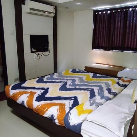 Sai Vasant Vihar Shirdi Exterior photo
